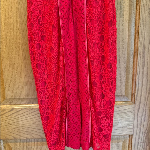 Bebe Red Mixed Lace Pattern Dress Size 6 - Picture 7 of 9